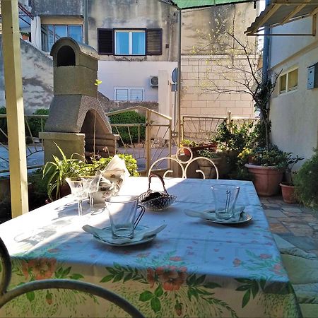 Apartment Marijeta Kastela Exterior photo